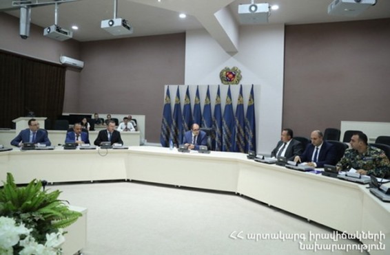 Մինչ հուլիս 5-ը հանրապետության տարածքում սպասվում է 42 աստիճան տաքություն. հուլիսի 6-ից ջերմաստիճանը կնվազի. խորհրդակցություն ԱԻՆ-ում