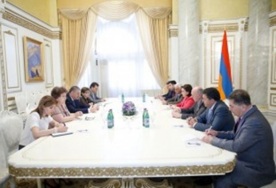 Վաչե Գաբրիելյանն ընդունել է Վրաստանի խորհրդարանի նախագահի առաջին տեղակալ Մանանա Կոբախիձեի գլխավորած պատվիրակությանը