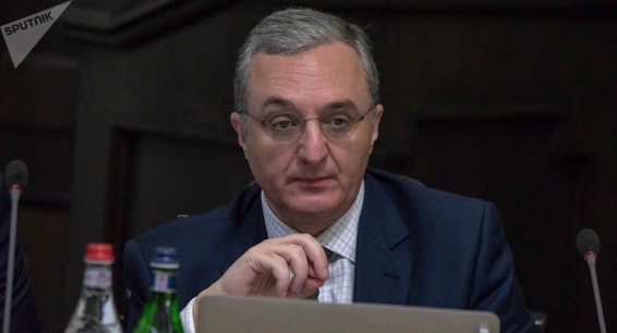 Глава МИД Армении осудил заявления российских экспертов в Баку