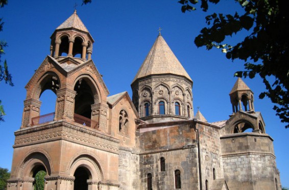 Կաթողիկոսը հրաժարվում է բաց քննարկման ձևաչափով հանդիպումից. «Նոր Հայաստան, նոր հայրապետ» նախաձեռնություն