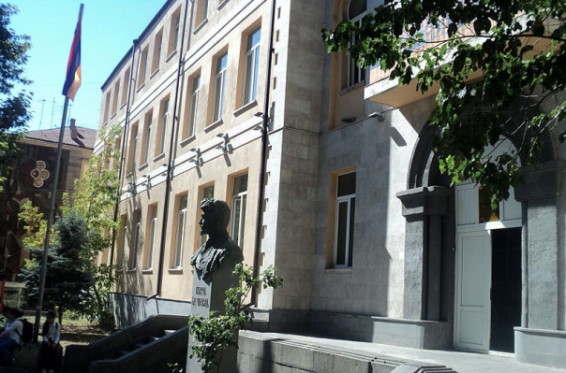 2012 թ-ից Երևանի Ստեփան Շահումյանի անվան դպրոցի տնօրենը խոշոր չափերի գումար է յուրացրել. մեղադրանք է առաջադրվել 3 անձի
