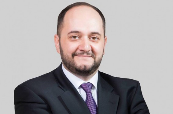 Որևէ մեկը չի կարող երեխային պարտադրել սև ու սպիտակ հագուստ կրել. կրթության նախարար