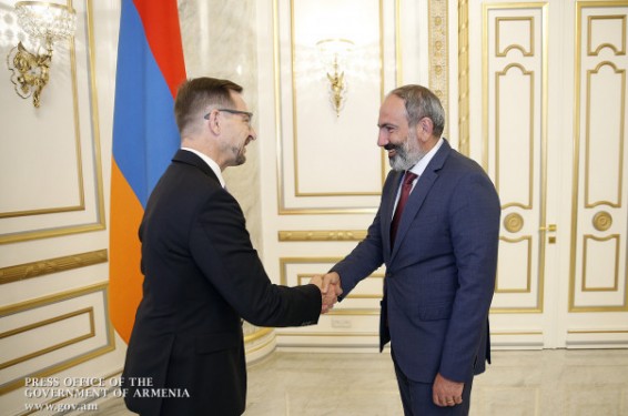 Հայաստանը  հանձնառու է ԼՂ հակամարտությունը լուծել բացառապես խաղաղ ճանապարհով. վարչապետն ընդունել է ԵԱՀԿ գլխավոր քարտուղարին