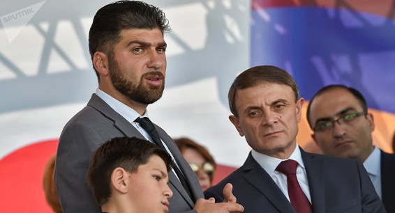 Воровали и после революции: Санасарян представил новые разоблачения по коррупционным делам