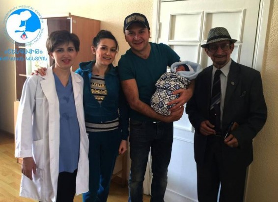 Ծնվել է կրտսեր Ռաֆայել Քոթանջյանը