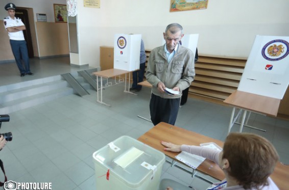 Երեկոյան 20:00-ի դրությամբ Երևան քաղաքի բոլոր ընտրական տեղամասերը փակվեցին, սկսվել է ձայների հաշվարկը