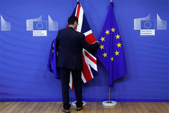 Մակրոնը դեմ է Brexit-ի շուրջ բանակցությունների ձգձգմանը