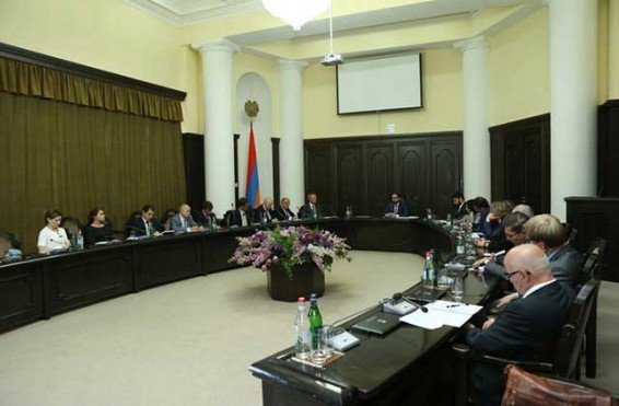 Տիգրան Ավինյանն ընդունել է ՎԶԵԲ Տնօրենների խորհրդի անդամներին