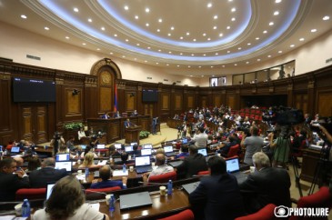 Ուղիղ. Խորհրդարանում ընթանում է ԱԺ-Կառավարություն հարցուպատասխանը