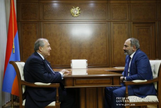 Премьер-министр Никол Пашинян и президент Армен Саркисян обсудили касающиеся внутриполитической ситуации вопросы