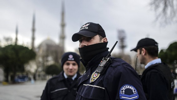В Турции неизвестные напали на пост полиции, есть раненые