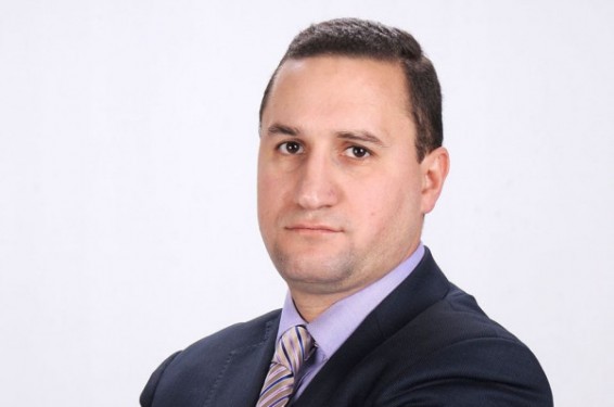 ՖՄԿ-ի գալա-համերգին Շառլ Ազնավուրի ծննդյան թիվը սխալ ներկայացնելու մեջ մեղավոր է Agence Publics-ը. Տիգրան Բալայան