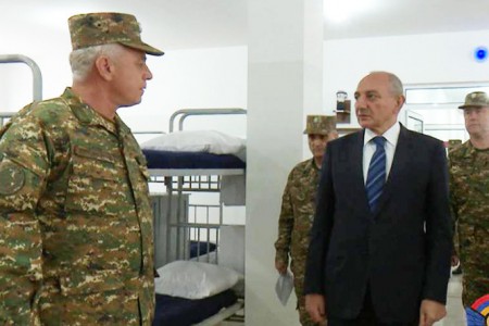 В Арцахе открыли новую воинскую часть