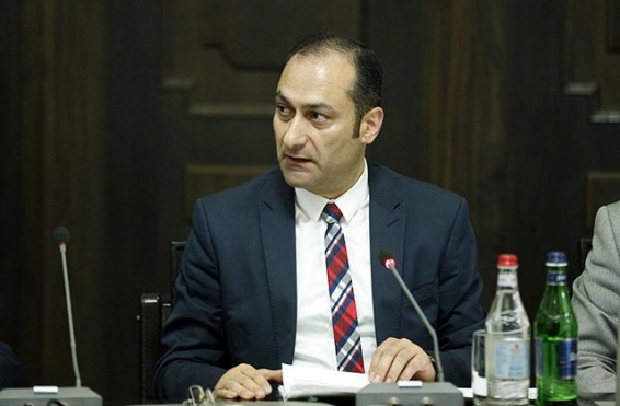 «Երկրում ֆորսմաժորային իրավիճակ է, դրա համար կառավարությունն այսպիսի ֆորսմաժորային լուծում է առաջարկում». Արտակ Զեյնալյան