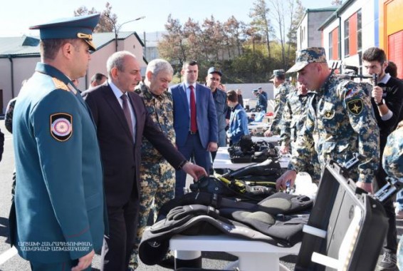 Бако Саакян присутствовал на мероприятии, посвященном Дню сотрудника Государственной службы по чрезвычайным ситуациям
