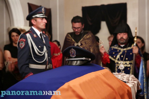 Վերջին հրաժեշտը ոստիկանության գնդապետ Արթուր Վանոյանին