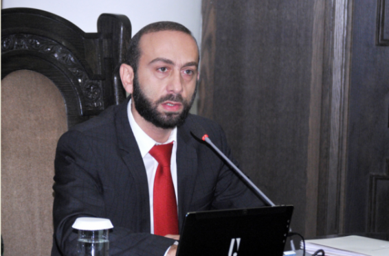 Առանց հանրային համաձայնության որևէ հարկային բեռի ավելացում չի լինելու. Արարատ Միրզոյանը՝ արտագնա աշխատանքի մեկնողներին հարկելու գաղափարի մասին