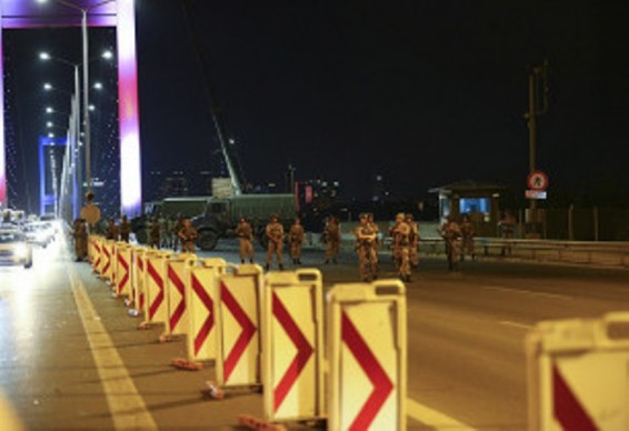 Թուրքիայում երկու մարդ է ձերբակալվել սոցիալական ցանցերում հեղաշրջմանը հավանություն հայտնելու համար