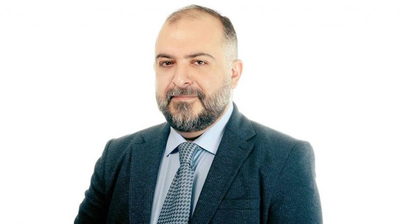Директор информационно-аналитических программ Общественного телевидения Армении Ваагн Тевосян подал в отставку