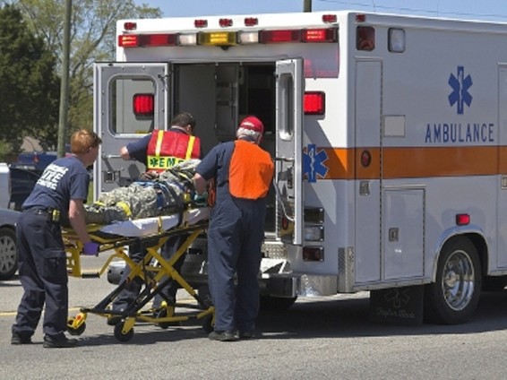 ԱՄՆ–ում ֆուտբոլային թիմի անձնակազմին տեղափոխող ավտոբուսի մասնակցությամբ վթար է տեղի ունեցել