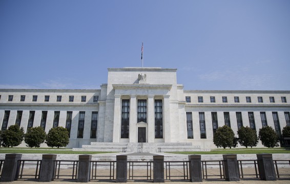 ФРС США повысила базовую процентную ставку до 2,25-2,5%