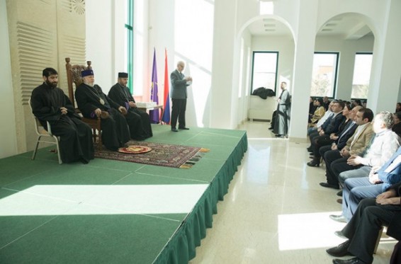 Ամենայն Հայոց կաթողիկոսը տոների առթիվ շնորհավորել է Մայր Աթոռի տարբեր կառույցներում պաշտոնավարող աշխարհական աշխատակիցներին