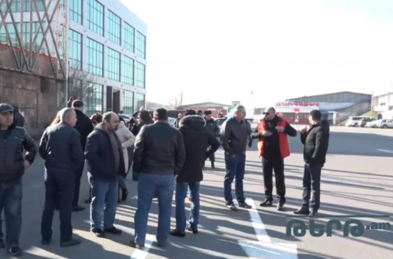 Ավտոներկրողների բողոքի ակցիան՝ ընդդեմ ՊԵԿ-ի. ուղիղ