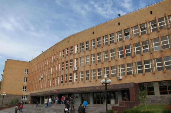 Բուհը Մհեր Ենոքյանին իրավաբանի որակավորում տրամադրելու որոշումն ընդունել է բացառապես մարդասիրական հիմքով. ՀՌՀ մամուլի ծառայություն