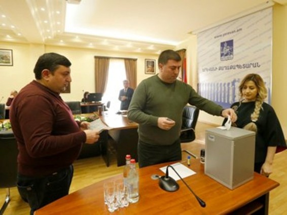 Երեւանում մանկապարտեզների տնօրենների թափուր պաշտոնների մրցույթներում հաղթողներ չեն գրանցվել