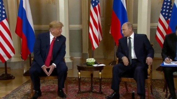 FT: Трамп беседовал с Путиным на саммите G20 без американского переводчика