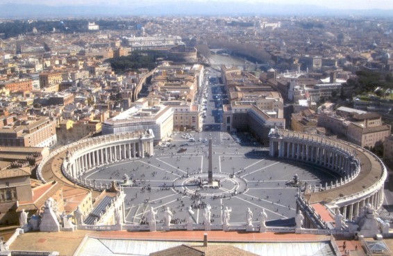 Վատիկանի տնտեսական հարցերով պետքարտուղարին կասկածում են մանկապղծության մեջ