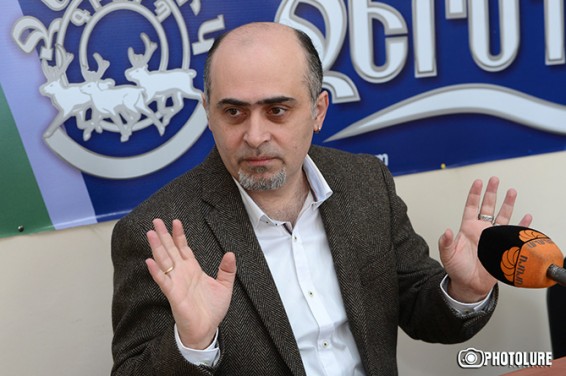 Армянский медиаэксперт предупредил о новом виде мошенничества с угрозой публикации компрометирующих видео