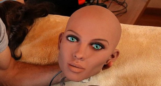 Սեքս-ռոբոտների մութ կողմը. դրանք կարո՞ղ են վնասել մարդկանց եւ լրտեսել նրանց