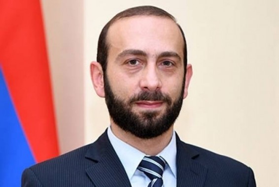 Делегация во главе с А.Мирзояном отбывает в Москву