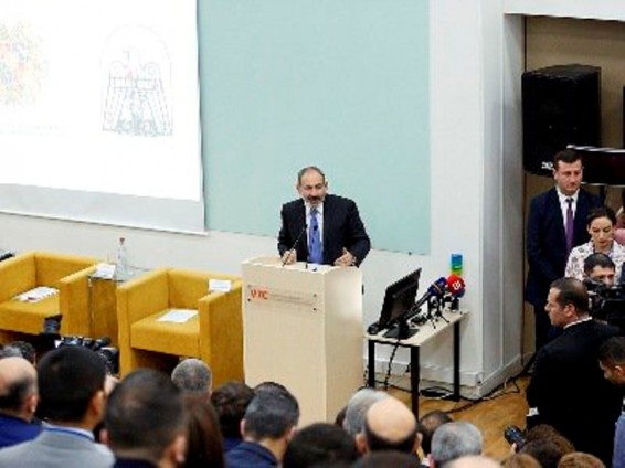 Անցել են ժամանակները, երբ վարչապետի զանգով պետք էր վարկ վերցնել, տոկոս իջեցնել. Փաշինյան