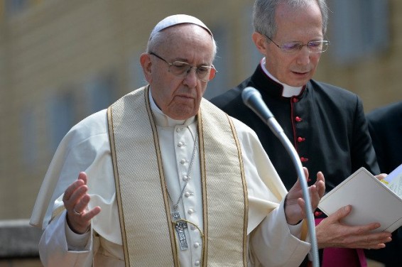 Հռոմի պապը մանկապղծությունը մարդկային զոհաբերության հետ է համեմատել