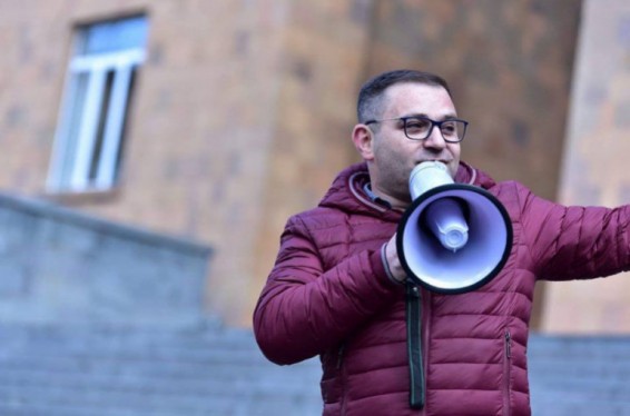 Ուղիղ. Բողոքի ակցիա ԵՊՀ դիմաց