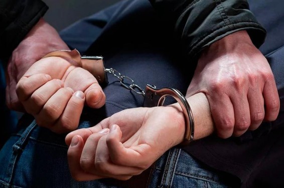 Սպանություն նախապատրաստելու և ապօրինի զենք պահելու մեղադրանքով երկու անձ կալանավորվել է. ՔԿ