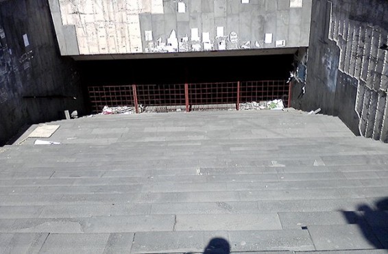 Գողություն Աբովյան և Մոսկովյան փողոցների խաչմերուկի գետնանցումում