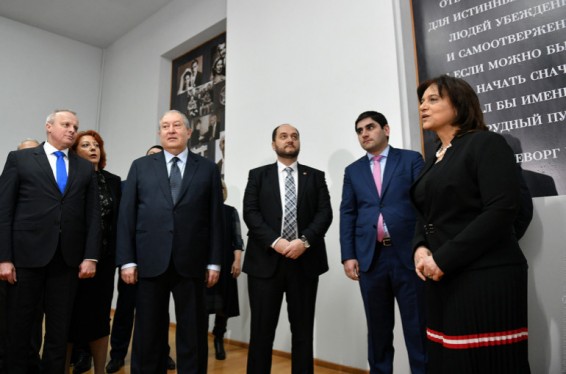 Գոհար և Գևորգ Վարդանյաններն ապացուցել են, որ հայերը կարող են լինել լավագույն հետախույզները.  Արմեն Սարգսյանը մասնակցել է Վարդանյանների անվան լսարանի բացմանը