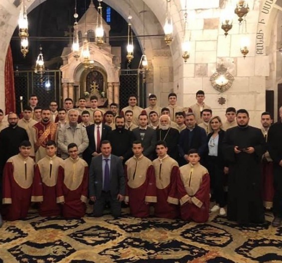 Մխիթար Հայրապետյանն ու Արայիկ Հարությունյանն այցելել են Երուսաղեմի սուրբ Հարության տաճար