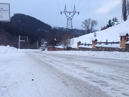 Գորիսի և Մեղրիի ավտոճանապարհներին ձյուն է տեղում