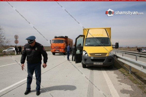 Արարատում Iveko-ի վարորդը վրաերթի է ենթարկել 85-ամյա հետիոտնին. վերջինս հիվանդանոցի ճանապարհին մահացել է. Shamshyan.com