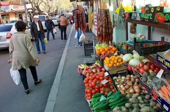 Մշակվել է նոր օրինագիծ, որով նախատեսվում է բռնագրավել փողոցային առևտրի օբյեկտ հանդիսացող առարկաները. Երևանի քաղաքապետարան