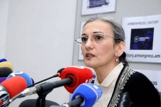 Օպերայի և բալետի ազգային ակադեմիական թատրոնի կոլեկտիվի անդամները հիմնավորում են պահանջում Նազենի Ղարիբյանից