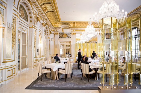 Փարիզի հյուրանոցից մոտ 400 000 եվրո արժողությամբ թանկարժեք իրեր են գողացել