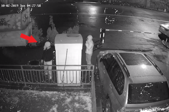 Երևանի Սարյան փողոցում գտնվող տերմինալը կոտրել էին, բայց գողությունն ավարտին չէին հասցրել