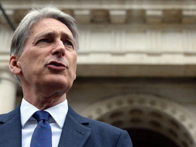 Թերեզա Մեյը վարչապետը կլինի մինչեւ ԵՄ-ից Մեծ Բրիտանիայի դուրս գալը. Համոնդ