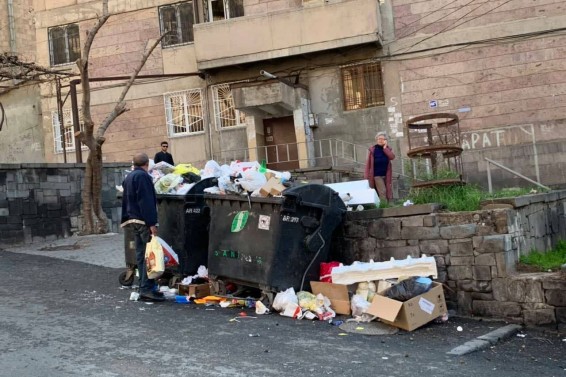 Մի՛ հարամեք մեր գարունը, մաքրե՛ք ամենուր վխտացող աղբը․ Գագիկ Սուրենյան