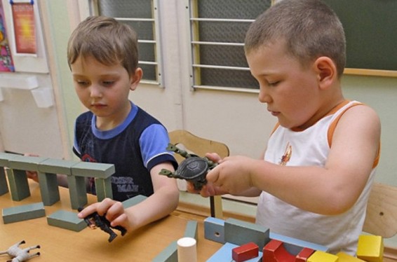 Կրասնոյարսկում ձերբակալվել են մանկապարտեզի երեխաներին ասեղներով ծակած դաստիարակները